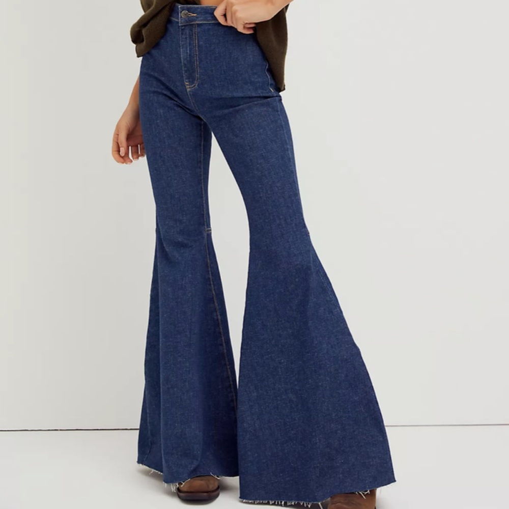 Free People 30 Flared Jeans Distressed Frayed High-rise Made In USA Stretch